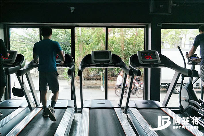 泰國跑步機(jī)