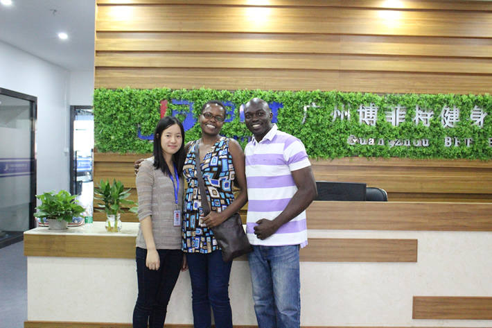 肯尼亞客戶來(lái)中國(guó)采購(gòu)健身器材