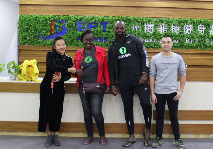 贊比亞客戶采購(gòu)博菲特跑步機(jī)健身器材