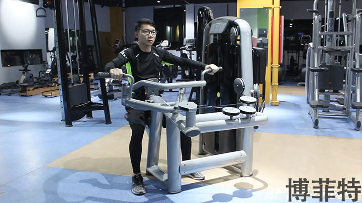 坐式拉背訓(xùn)練器