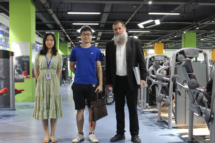 以色列進(jìn)口中國(guó)健身房器材